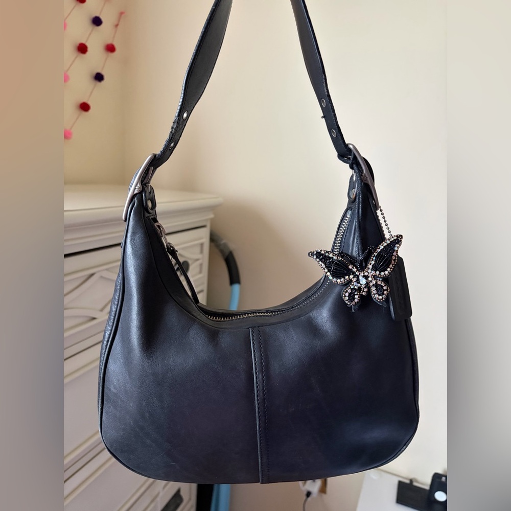 COACH authentic Vintage Zoe Black Leather Hobo # 9342